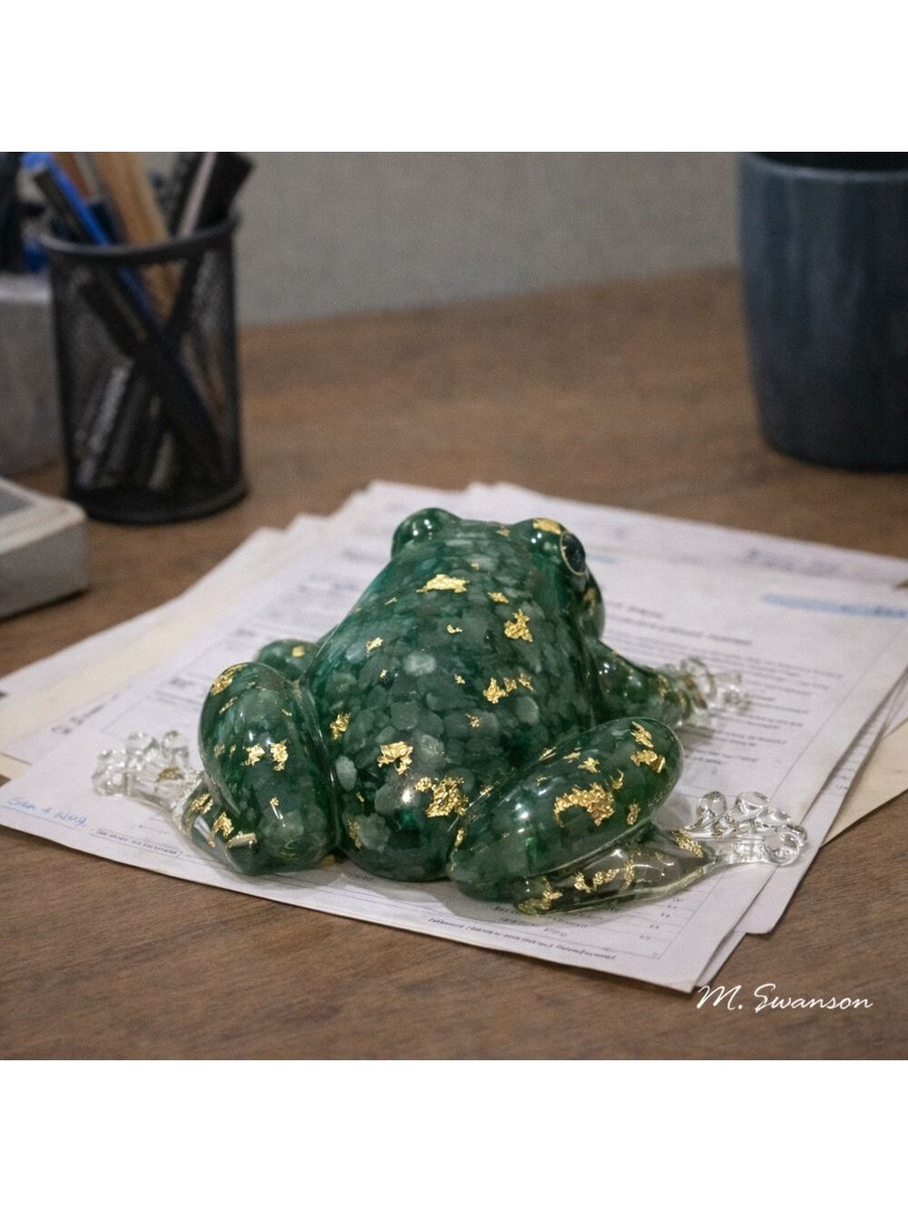 NEW Green Gold Gemstone Acrylic Frog Figurine – Decorative Desk & Shelf Accent